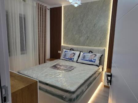 Shitet apartament 1+1 /misto mame