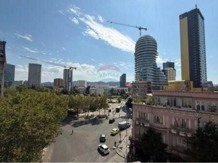 Apartament 1+1 ne shitje te Rruga e Barrikadave!