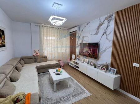 Appartamento 2 +1 in vendita, complesso tom doshi, Shkoze