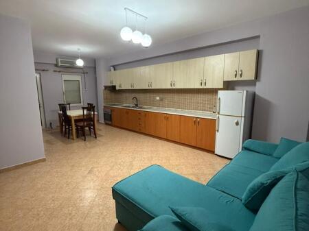 Apartament me qira 2+1 në Brryl!