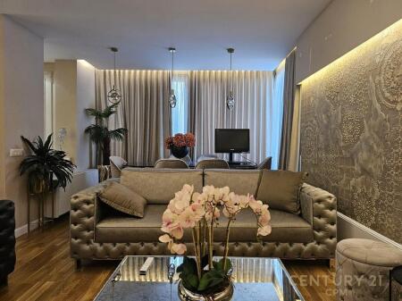 Apartament luksoz 3+1 per shitje prane "Lion Park", Rruga e Elbasanit! 390,000 €