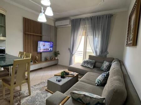 APARTAMENT ME QIRA 2+1 TE RRUGA IRFAN TOMINI, VASIL SHANTO