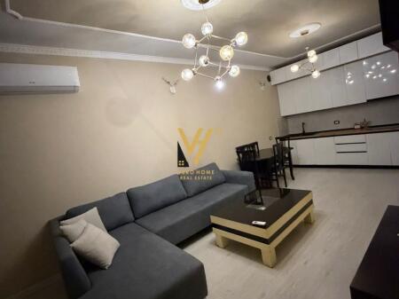 JEPET HYRJE 2+1 ME QIRA TE 21 DHJETORI 70.000 LEKE