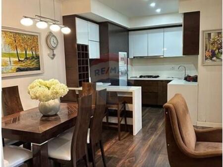 Apartament me Qira – Kompleksi Kontakt, 21 Dhjetori, Tiranë