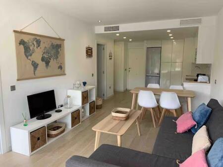 Apartament Me Qera 2+1 ne Qender (ID B221383) Tirane