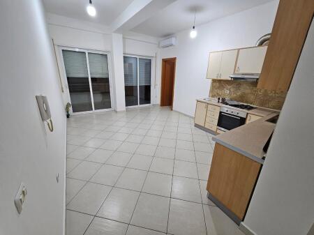 JEPET ME QIRA APARTAMENT 2+1 + GARAZH – KOPSHTI ZOOLOGJIK / PICERI PAVAROTI,