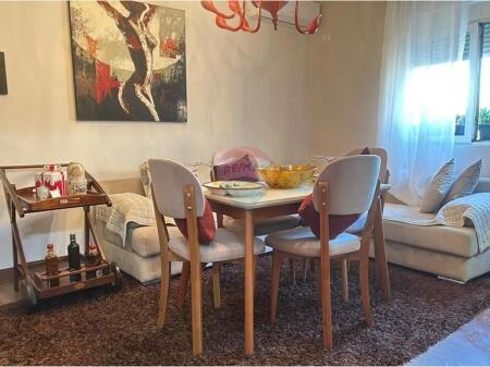 Apartament 1+1 per shitje Rruga e Elbasanit!