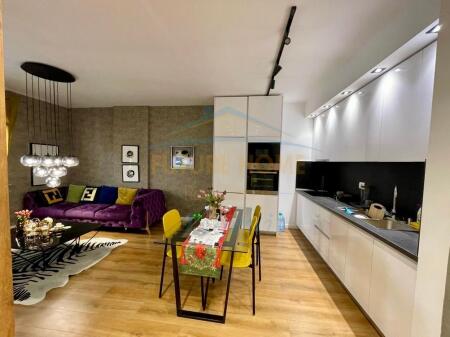 Affitto, Appartamento 2+1+2, Stadio Dinamo, Tirana.