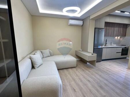 Shitet Apartament 1+1 i mobiluar te 21 Dhjetori (530471006-268)
