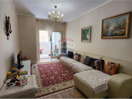 Qira - Apartament 2+1 ne Yzberisht