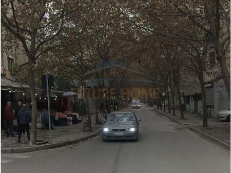 Ambiente Commerciale, Ndre Mjeda, Tirana