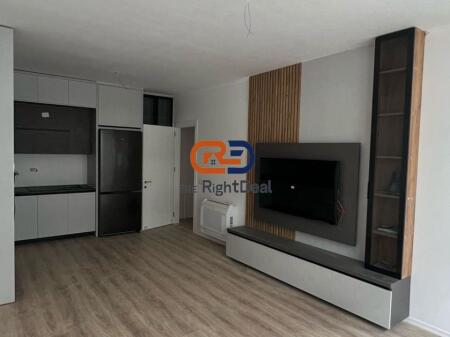 Tek Univers City, Shitet Apartament 2+1 Me Post Parkimi!!