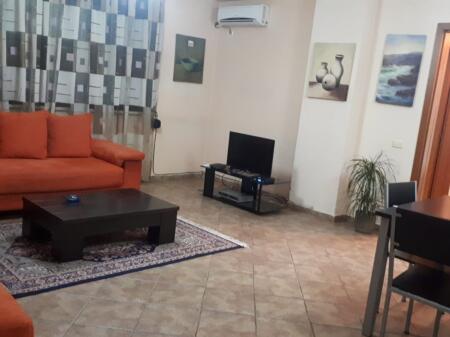 🏙️ Jepet me qira apartament 1+1 – Sheshi Wilson