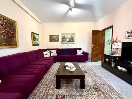 Apartament 2+1, totalisht i mobiluar tek Ali Demi!