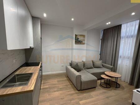 Shitet, Apartament 1+1, Komuna e Parisit, Tirane