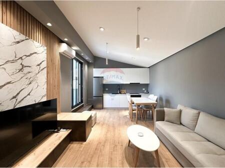 Shitet Apartament 2+1 me verandë në Farkë