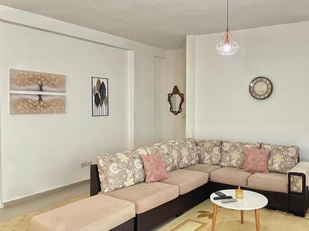 APPARTAMENTO 2+1 IN AFFITTO, CON VERANDA E VISTA SUL LAGO ASCIUTTO