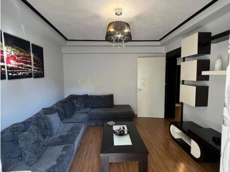 JEPET ME QIRA APARTAMENT 1+1 NE BLLOK!