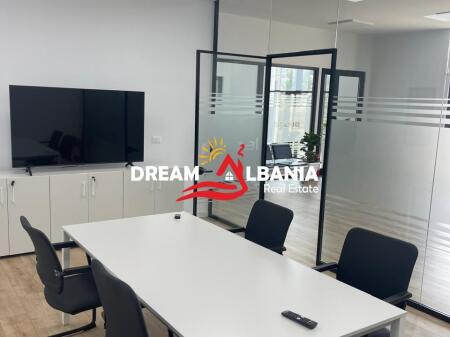 Locale ufficio di 200 m² e 2 posti auto inclusi in affitto a Mezez vicino a Top Channel (ID 42611168)