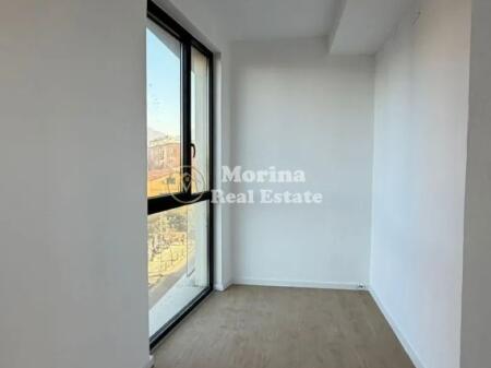 Rent | Business Premises | Mine Peza Street | 1500 €/month