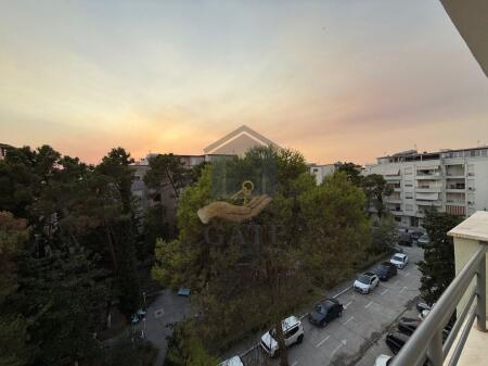 Jepet me qira, Apartament 2+1 në Golem, Durres