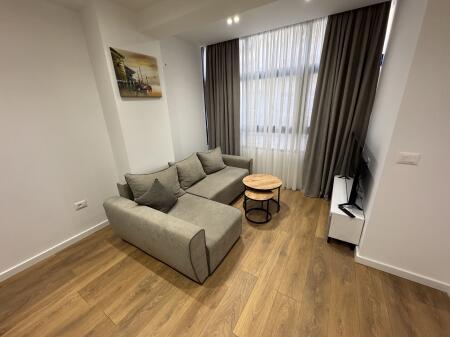 🏡 Shitet Apartament 1+1 në Komuna e Parisit,  