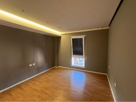 Ambient per qira tek Rruga e Dibres