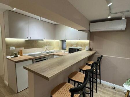 Apartament 2+1 me Verandë pranë Kompleksit Grand – Për Qira