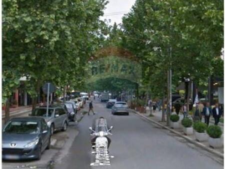 SHITET AMBIENT KOMERCIAL 100 m2 TE DON BOSKO