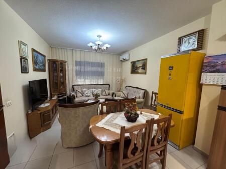 Appartamento 1+1 al Boulevard Zogu I! 160.000 €