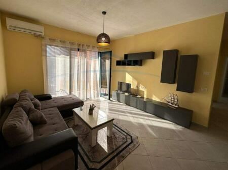 Appartamento 2+1+POSTO AUTO, Green City