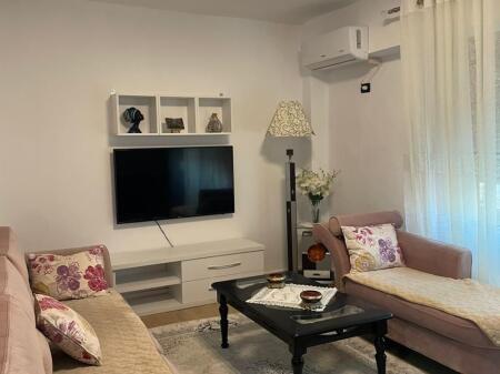 🏡 APARTAMENT NË SHITJE 1+1 – GLOBE STACIONI TRENIT