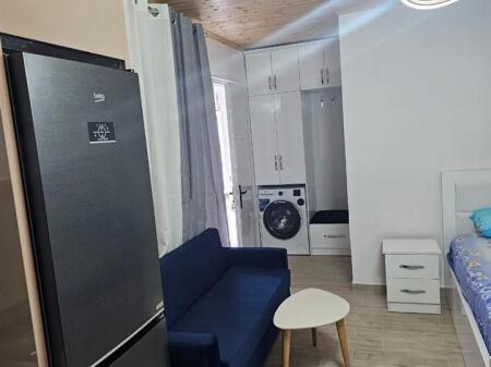 Jepet me qera garsionere , Laprake te Kmy  Cmimi: 300 mije leke