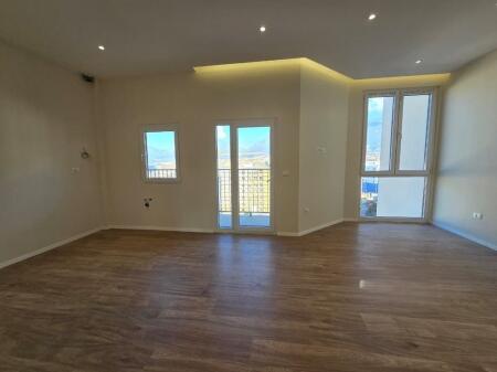 Apartament 1+1 për Shitje në Ali Demi – Mundësi e Artë për Banesë ose Investim!