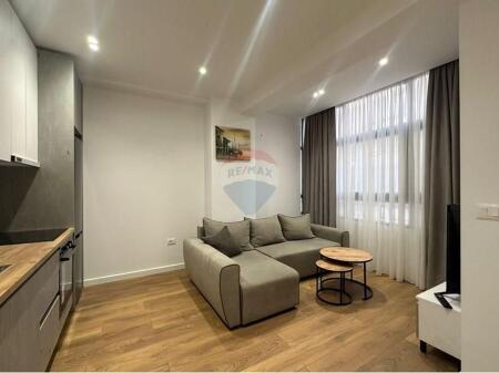 Apartament 1+1 per shitje, Komuna e Parisit!