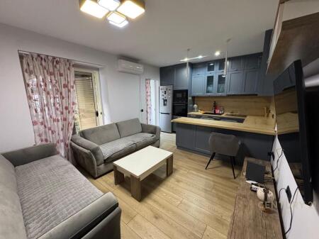 APARTAMENT 2+1 ME QIRA – QENDRA E TIRANËS