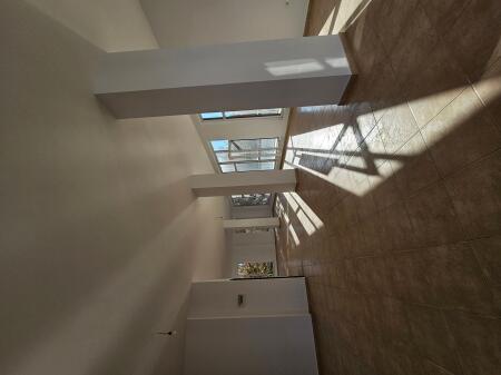 Locale commerciale 176m² presso Usluga