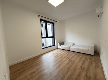 Jepet ambient zyre per qira tek Rruga e Elbasanit