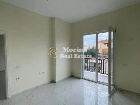 Rent | Business Premises | Mother Teresa Boulevard | 450 €/month