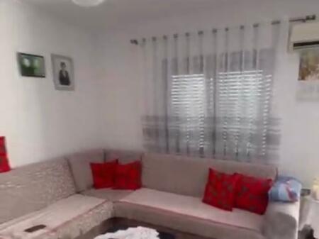 Appartamento 2+1, Kombinat!