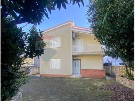 Villa for sale on the National Road Vorë-Marikaj