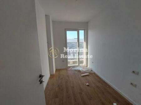 Qera, Apartament  3+1, ne Kompleksin Univers City, 350 euro/muaj