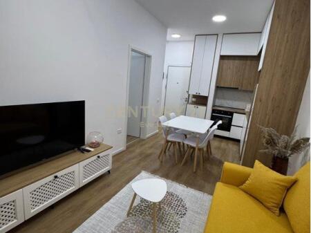 KOMPLEKSI MANGALEM, APARTAMENT 1+1 PER QIRA