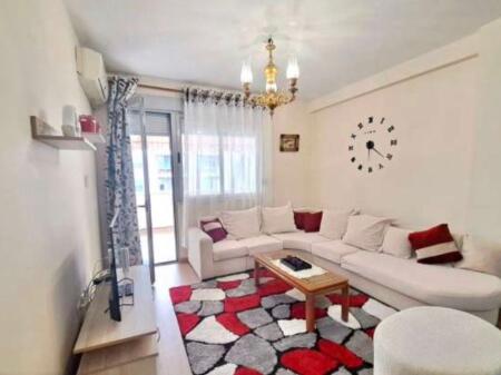 Appartamento 2+1 in affitto presso Condor Center, via Kavaja