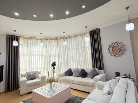 Casa privata 2+1+2 con parcheggio - Via Elbasan