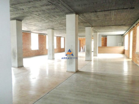 MAGAZZINO IN AFFITTO 200M2 "DOMJE" 300 EURO