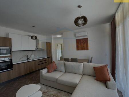 Qera, Apartament 2+1+2, Stacioni i Trenit, Tiranë.