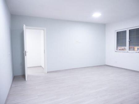 ZYRE ME QERA 90 M2 SHESHI WILLSON 1000 EURO