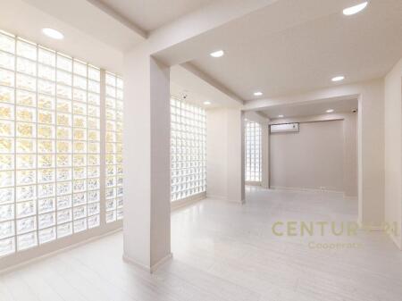 AMBIENTI UFFICIO IN AFFITTO – SHALLVARET