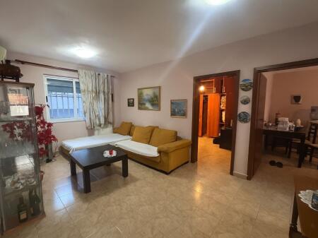 SHITET APARTAMENT 3+1 - SHKOLLA BASHKUAR